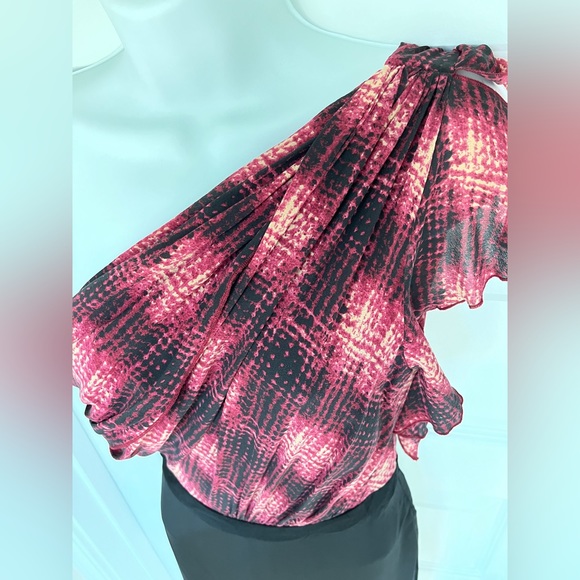 Bebe sz XS one shoulder ruffle dress, spandex black skirt red silk chiffon top - Picture 5 of 16